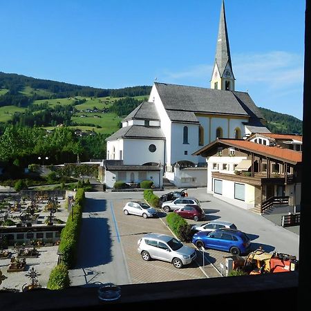 Hotel Kirchenwirt Kirchberg en Tyrol Extérieur photo