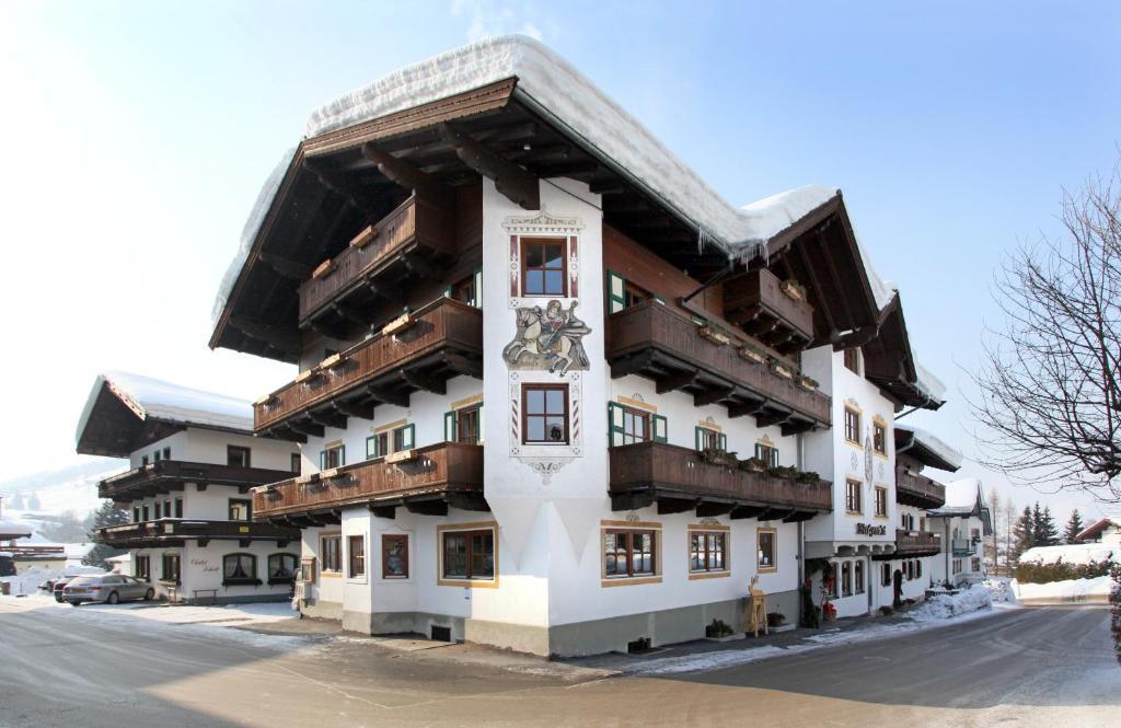 Hotel Kirchenwirt Kirchberg en Tyrol Extérieur photo